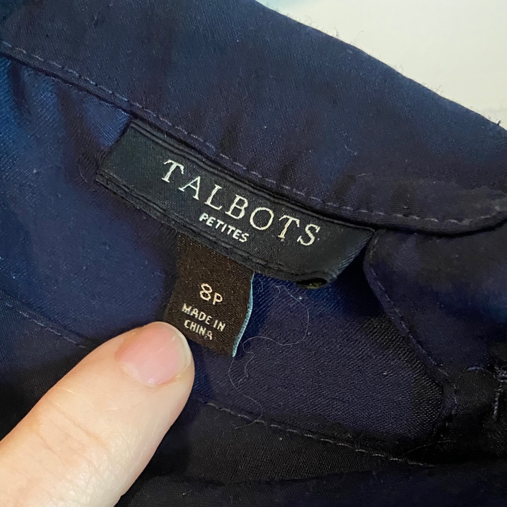 Talbots Dark Blue Sleeveless Collared Blouse Size 8P - Picture 3 of 6